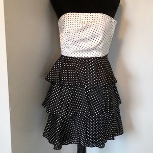 White House Black Market Strapless, with Boning